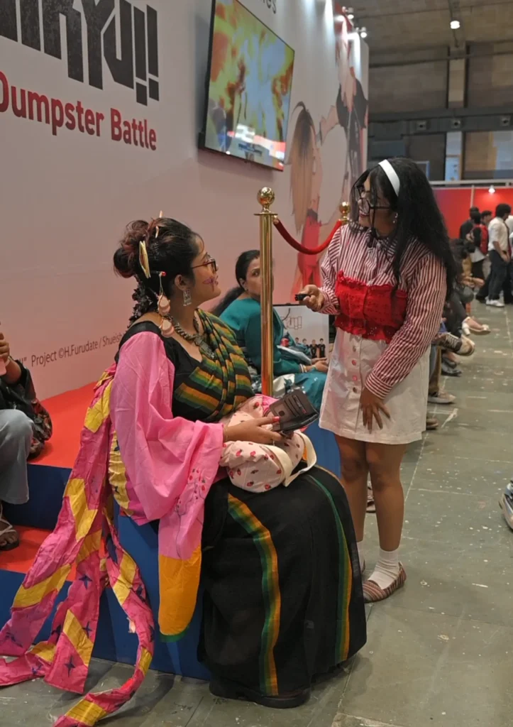 IAN Media Host interviewing Srijita Datta as Daki — Demon Slayer Bong Cosplay